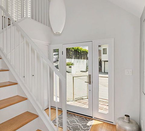 3rd image of 9831 Easton Dr