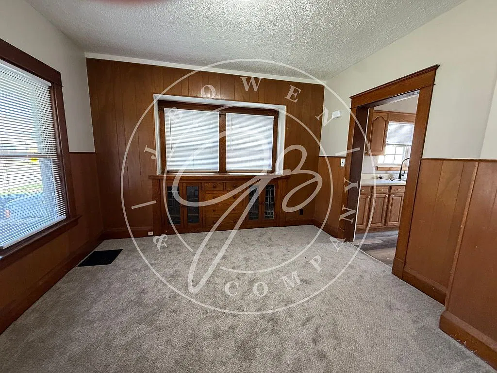 3 bed, 1.0 bath, $1,350 — Photo 4