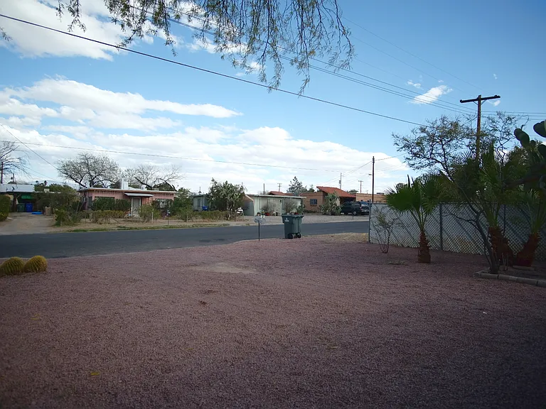 919 N Catalina Ave — Photo 23