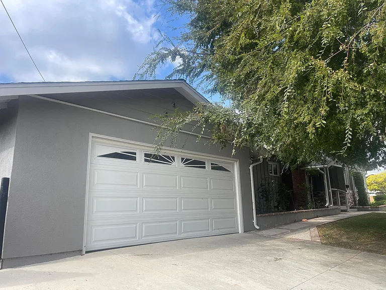 10135 Kentucky Ave — Photo 12
