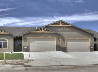 230 Enchantment Rd, Rapid City, SD 57701
