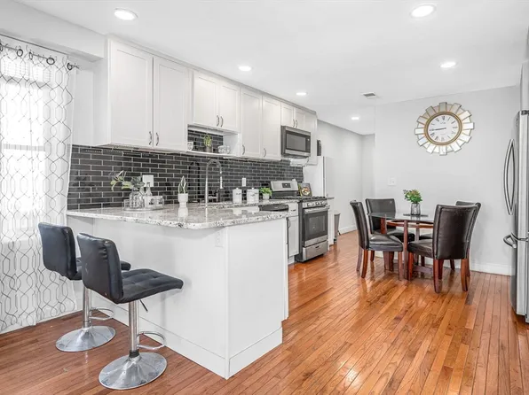 28 Pinkham St, Lynn, MA 01902