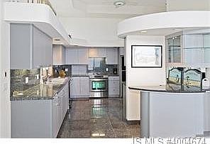 5th image of 107 W Lavenia Ave