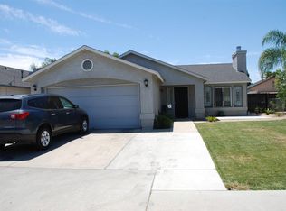 13753 E Bulah Ave, Parlier, CA 93648