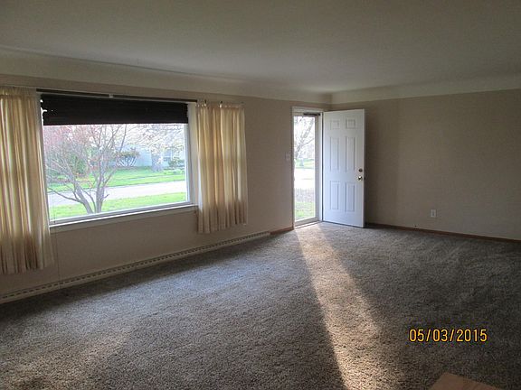 4th image of 441 E 319th St