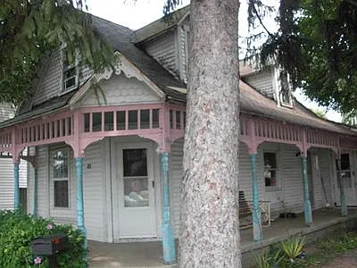 401 N 20th St photo 1