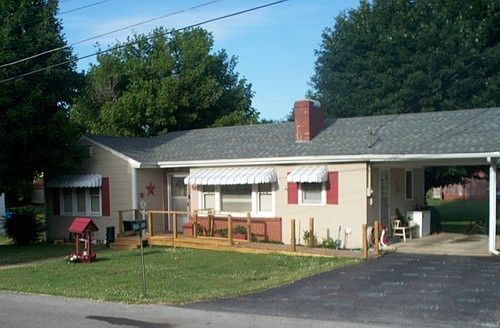1st image of 305 W Dale Hts