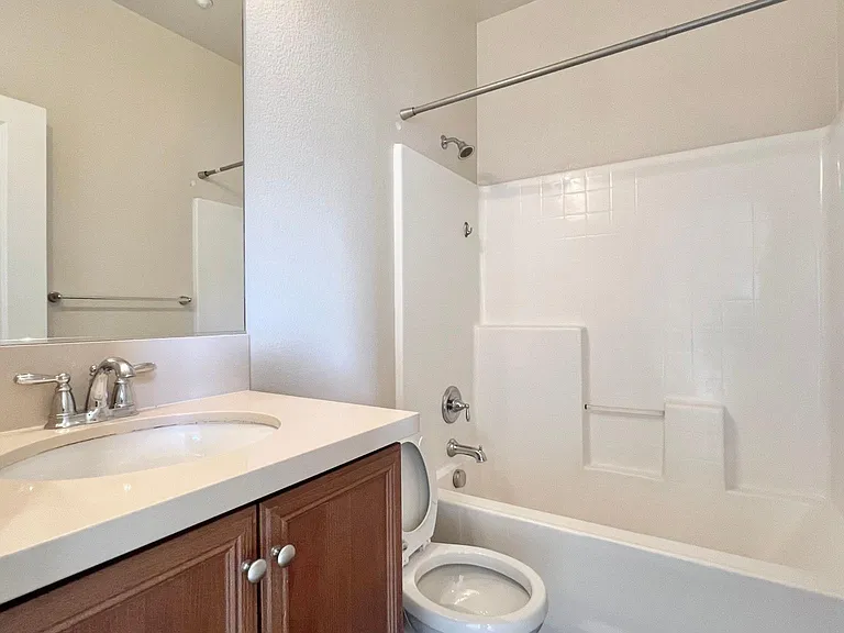 2674 Rawhide Ln — Photo 30