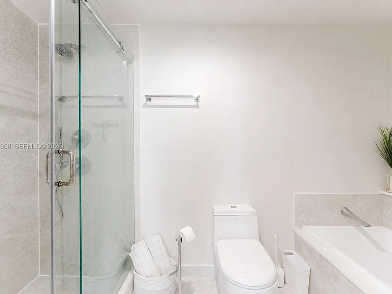 488 NE 18th St #1205 — Photo 20