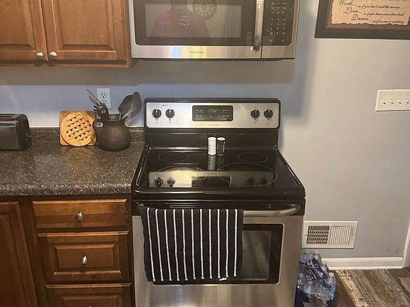 5th image of 3447 Lindbergh Dr