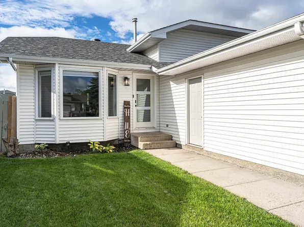 4521 29th Ave NW, Edmonton, AB T6L 4W6