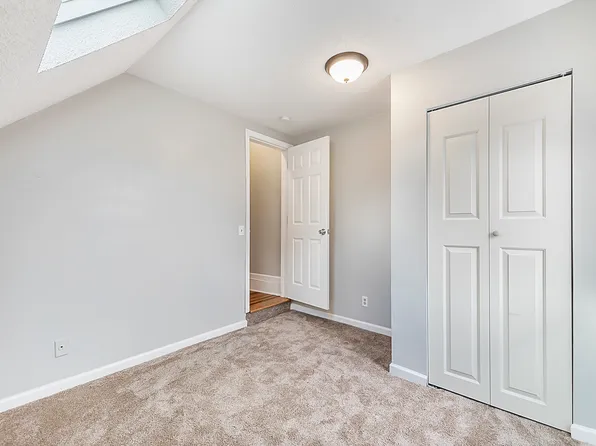 2045 Carroll Ave, Saint Paul, MN 55104