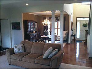 3rd image of 116 Ashwood Ln