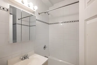 Rented by Rita S Citrin, LREB