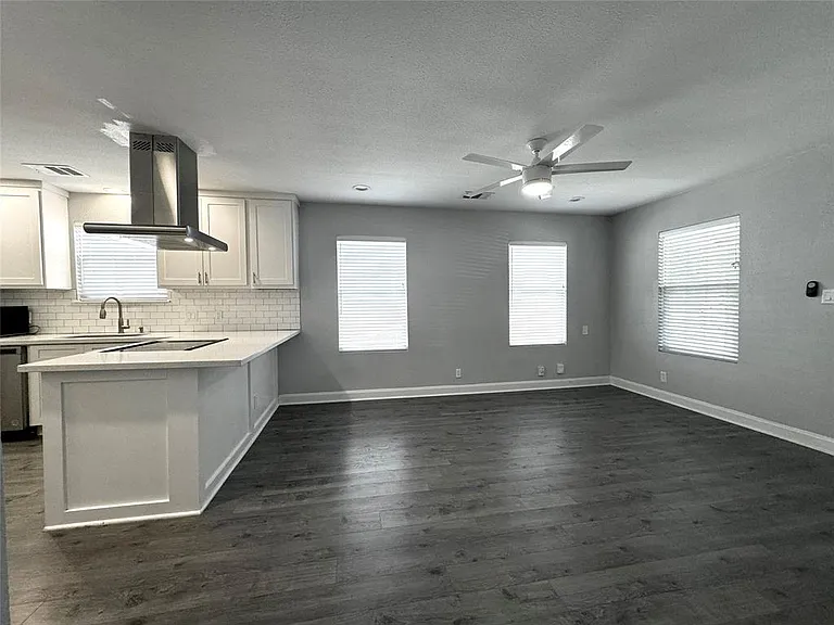 4604 Duval St #A — Photo 8
