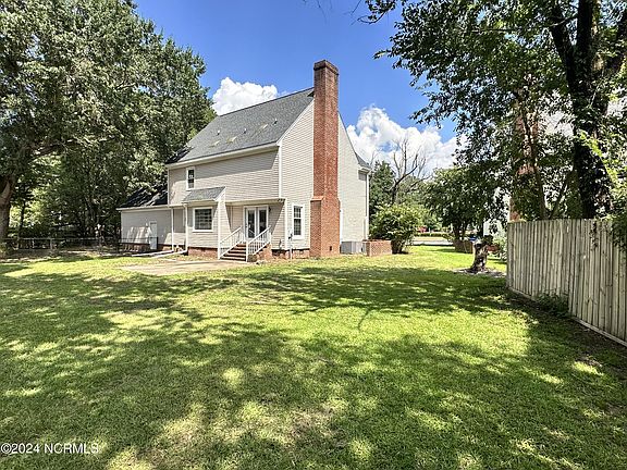 4th image of 104 Livius Court