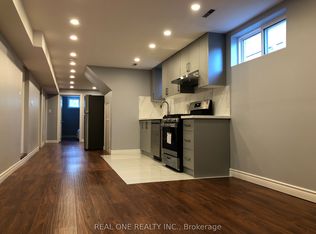 1161 Shadeland Dr, Mississauga, ON L5C 1P2