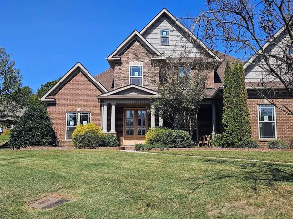 8413 Green Moss Ct, Owens Cross Roads, AL 35763