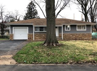 1705 Crosby Ln, Florissant, MO 63031