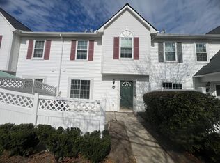 22248 Cape Cod Way, Farmington, MI 48336