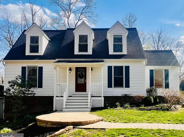 8200 Frances Ln, Owings, MD 20736