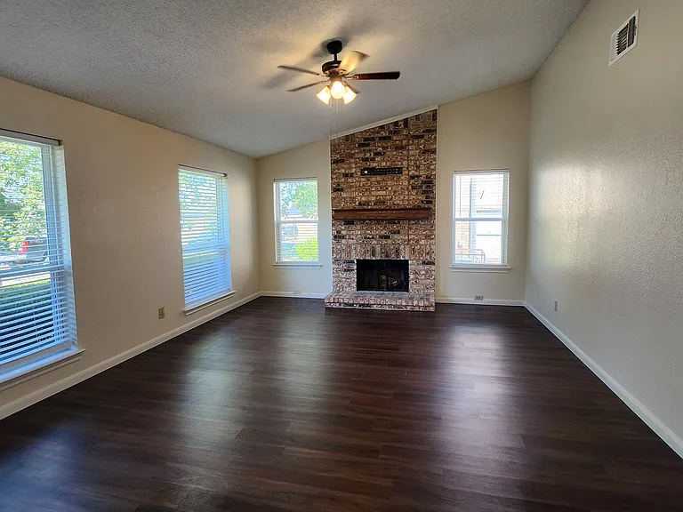 4318 Lashley Dr — Photo 16