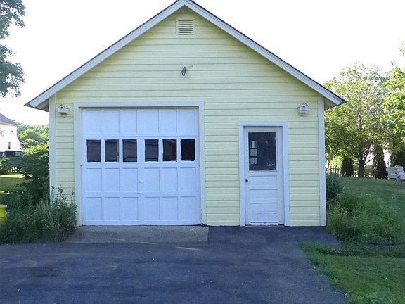 2nd image of 420 Palmer Ave