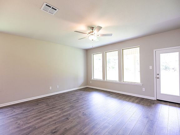 1710-SAWGRASS-DRIVE-living_08022023