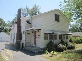 4469 Mayfair St, Dearborn Heights, MI