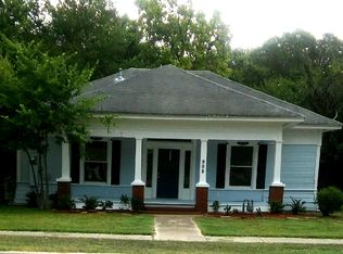 908 N Virginia St, Terrell, TX 75160