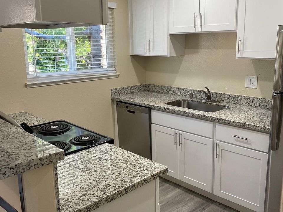 1st image of 119 Crescent Ave APT 2