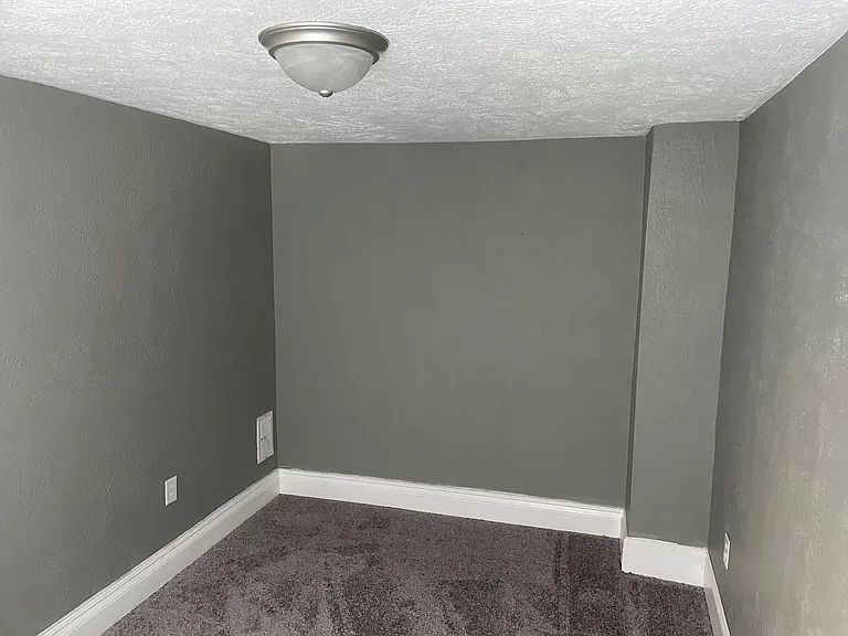 900 11th St #1 — Photo 7