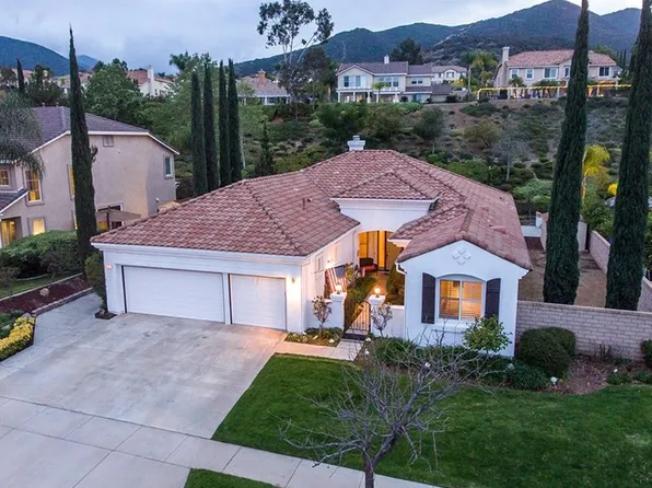 4452 Signature Dr, Corona, CA 92883