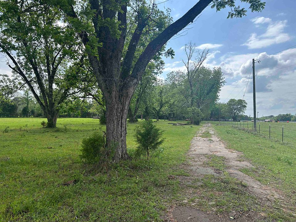 2nd image of 1799 Us Highway 271 N
