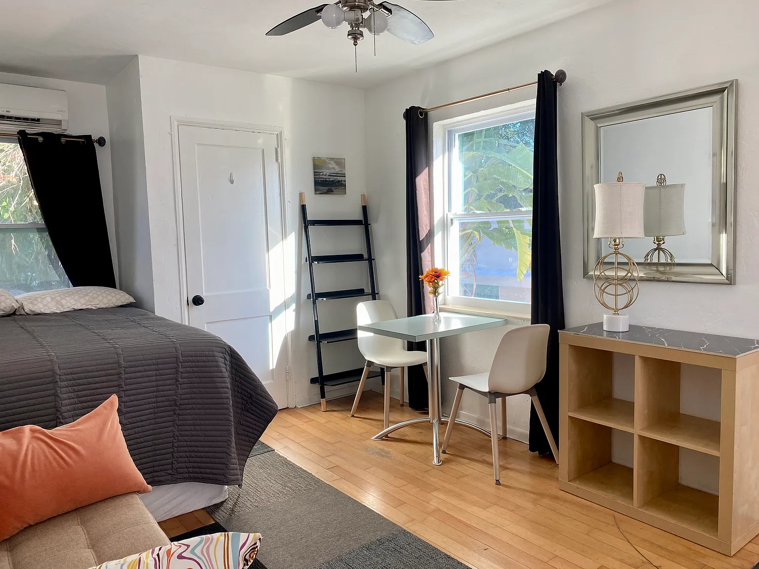 Studio, 450 sqft, $1,800 — Photo 4