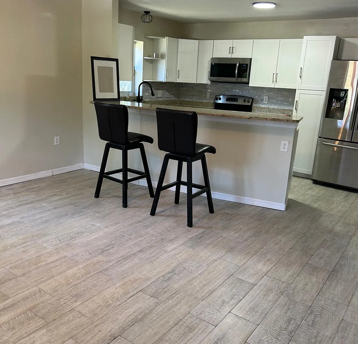 3 bed, 1136 sqft, $1,600 — Photo 3