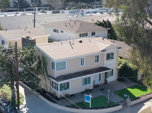8100 W 83rd St, Playa Del Rey, CA 90293