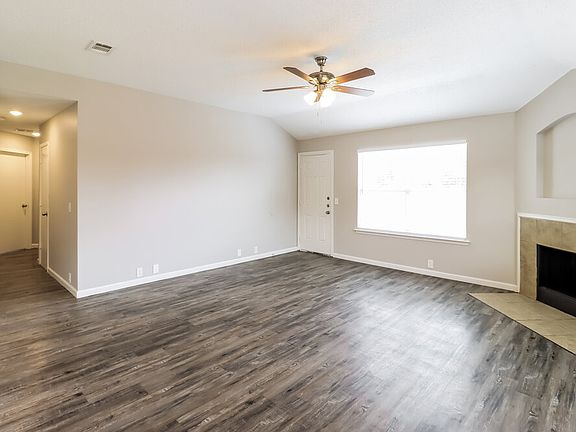 5th image of 4000 Tuscany Ct
