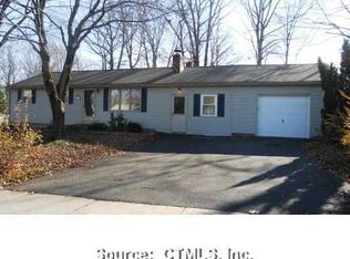 87 Hilltop Rd, Plainville, CT 06062