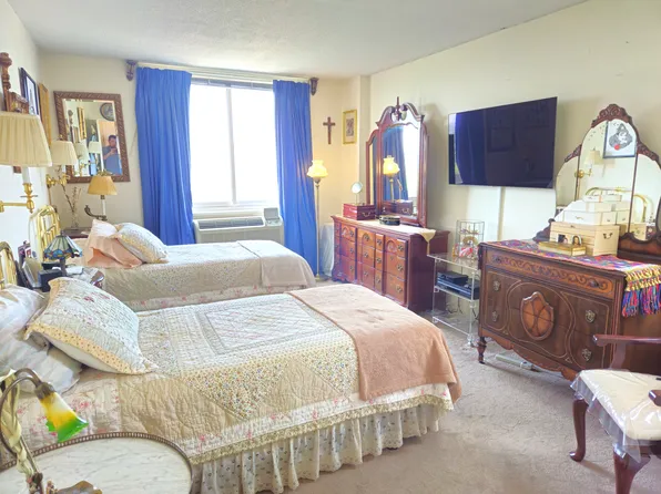 118-17 Union Turnpike image 13 of 24