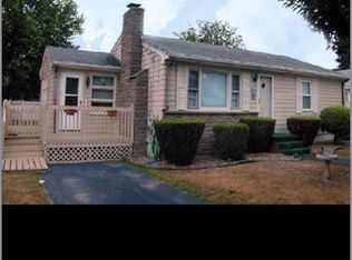 24 Fairmount Ave, Johnston, RI 02919