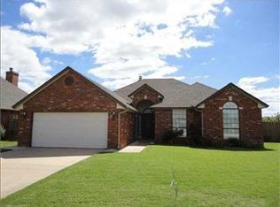 4001 Castlerock Rd, Norman, OK 73072