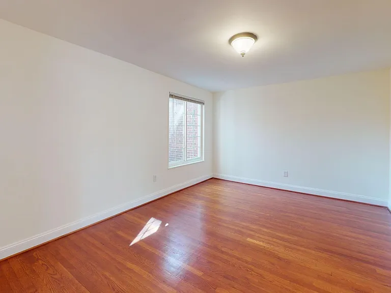 1316 Spring Road NW — Photo 7