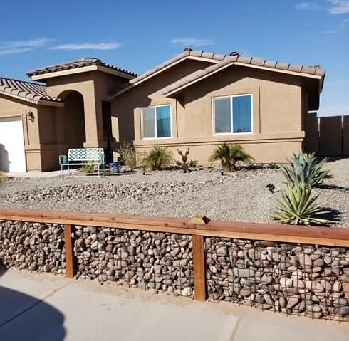 7972 E 42nd Pl
