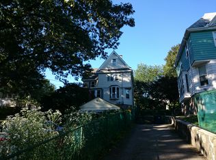 112 Perham St, West Roxbury, MA 02132