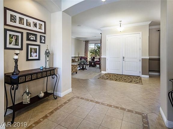 4th image of 327 Cougar Estates Ln