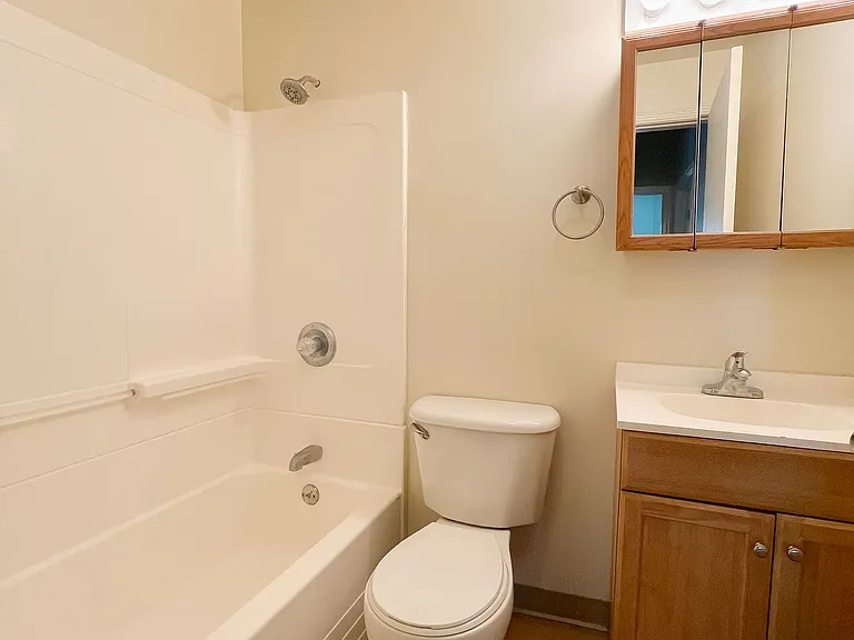 59 Tompkins St — Photo 7