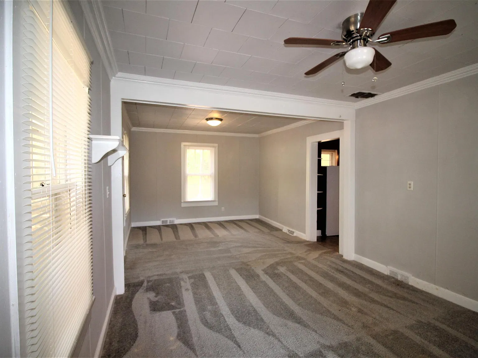2 bed, 1200 sqft, $1,050 — Photo 3