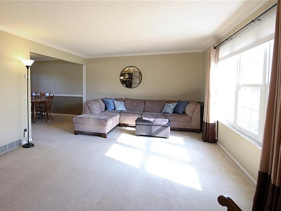4th image of 27306 Nantucket Dr