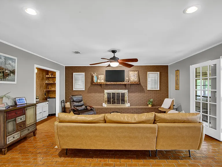 6627 Golf Club Dr — Photo 9